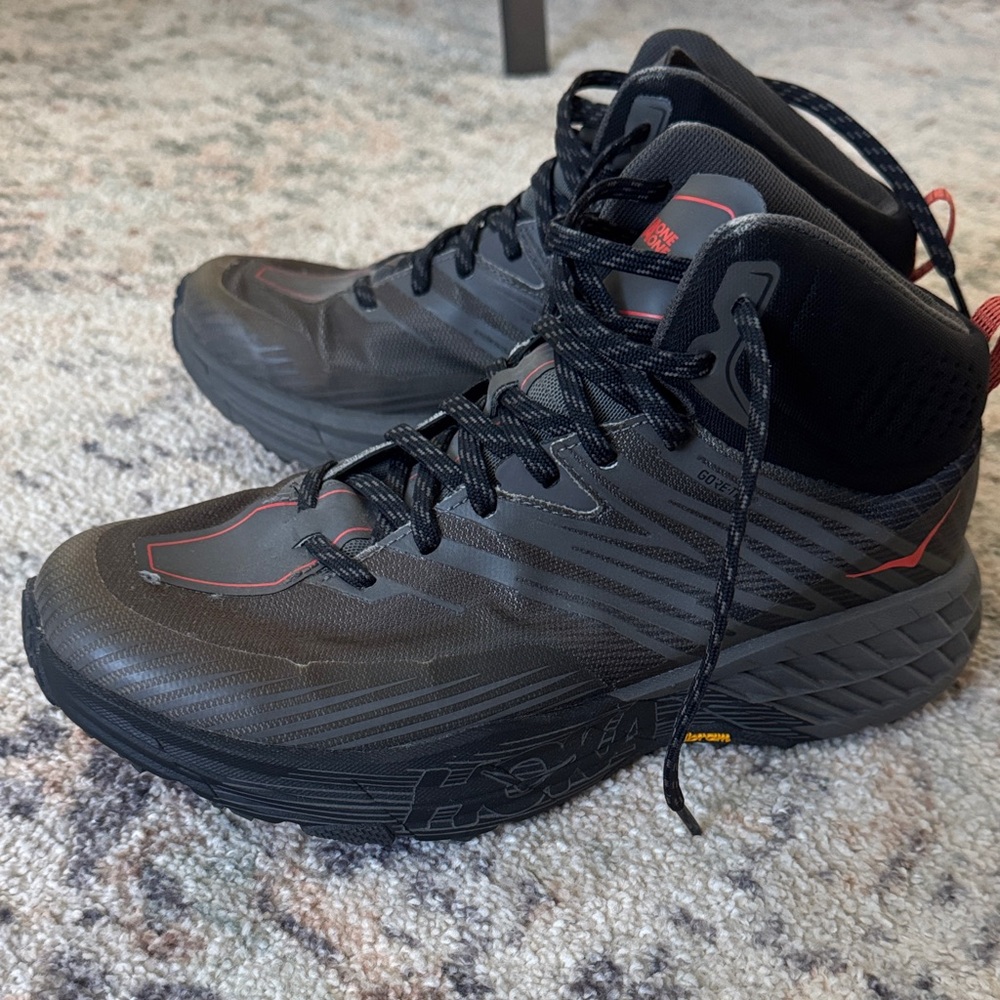 Hoka Men's Black and Gray Athletic Shoes